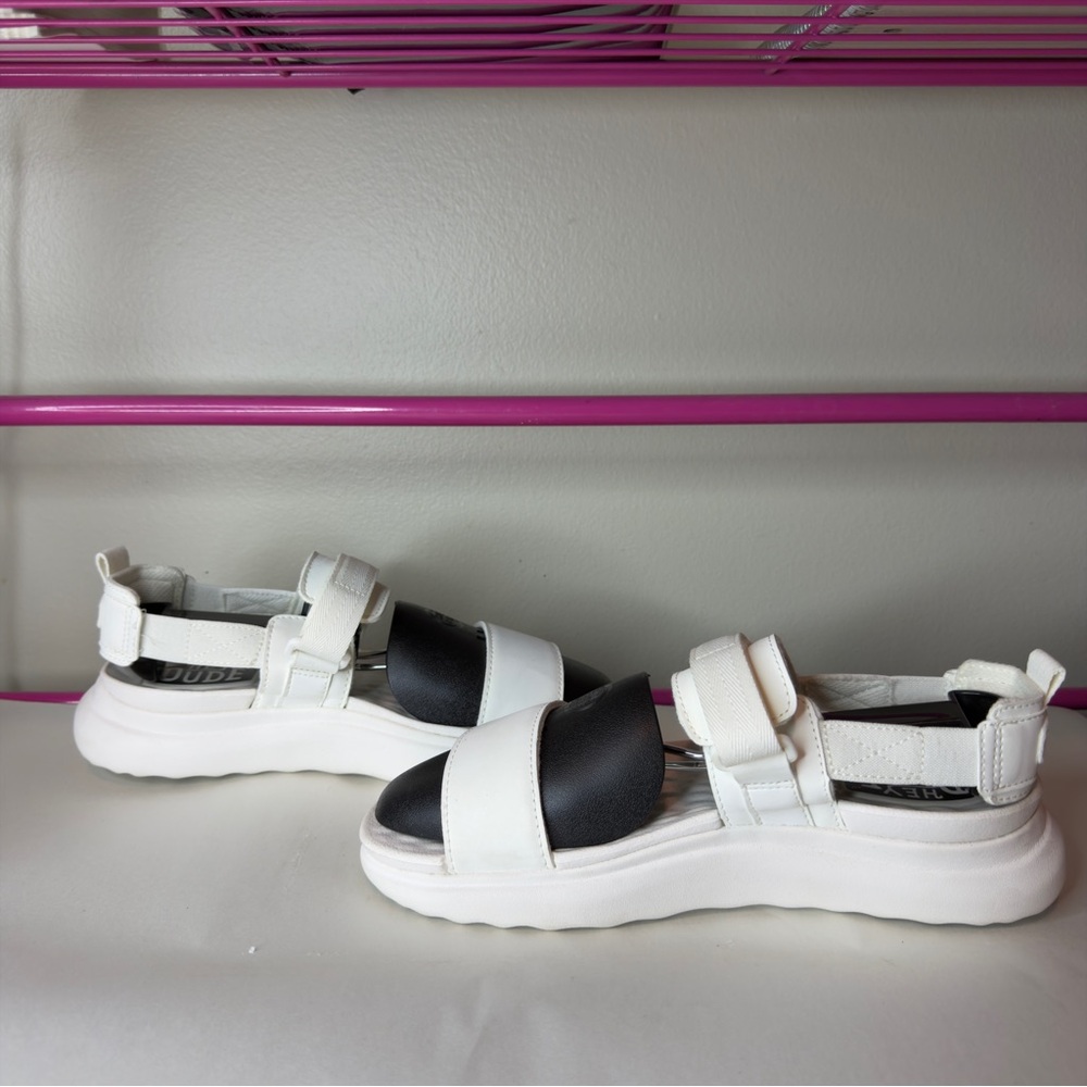 Hey Dude White Collins Mono Sport Sandals Sz 7 Womens - Picture 2 of 7